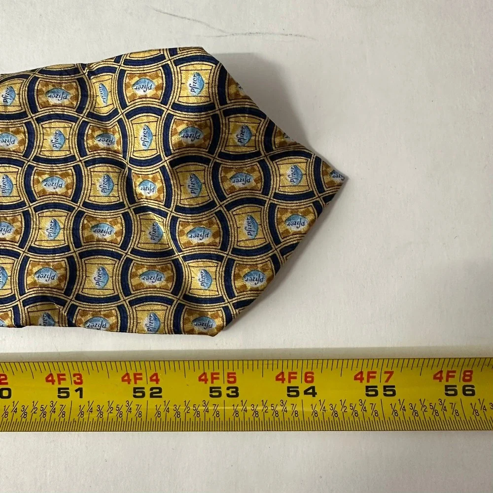 Pfizer Mens Silk Necktie Tie Geometric Logo Pattern Corporate Pharma Sales Rep